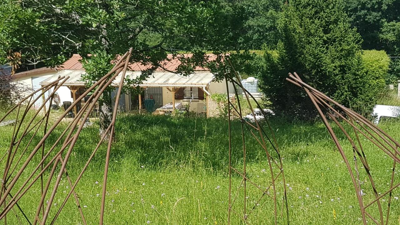 Charming Cottage In Chauminet Sougeres-en-Puisaye Exterior photo